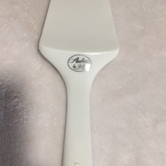 Andrea by Sadek porcelain floral cake plate trimmed in gold w/matching server - Picture 5 of 7